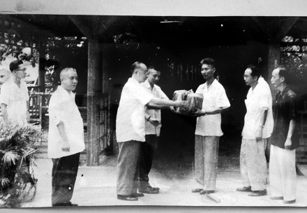 萧红骨灰移交 萧红骨灰移交