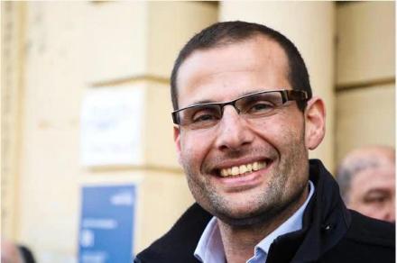 总理罗伯特·阿贝拉 总理罗伯特·阿贝拉