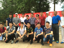 《脊梁》拍摄花絮照 《脊梁》拍摄花絮照