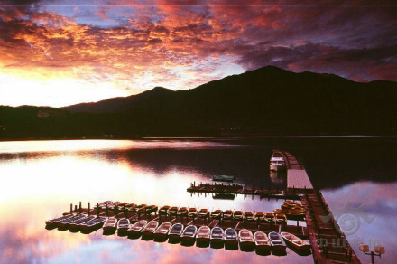 日月潭晨间景色 日月潭晨间景色