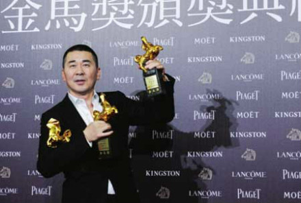陈建斌夺得三座金马奖 陈建斌夺得三座金马奖