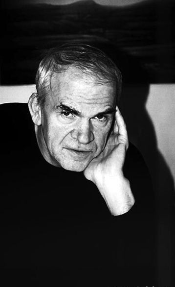 米兰昆德拉(晚年正面照) 米兰昆德拉(晚年正面照)