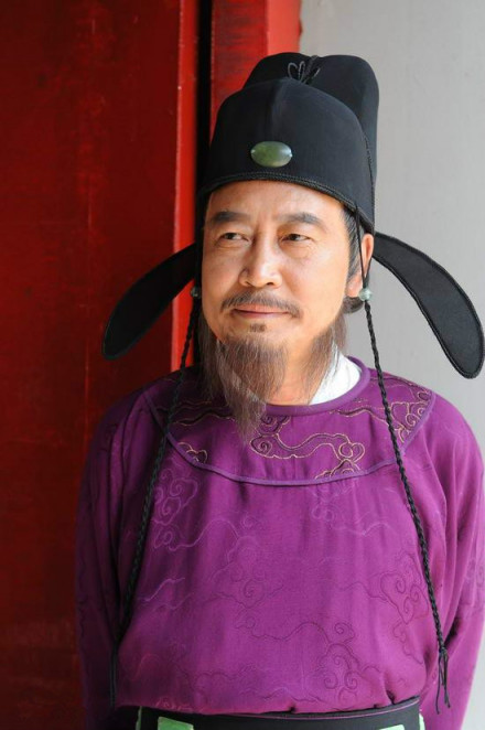 《杨贵妃秘史》中的李林甫(狄剑青饰) 《杨贵妃秘史》中的李林甫(狄剑青饰)