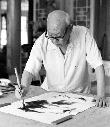 李苦禅作画
李苦禅作画