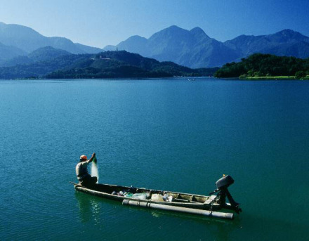 日月潭捕鱼郎 日月潭捕鱼郎