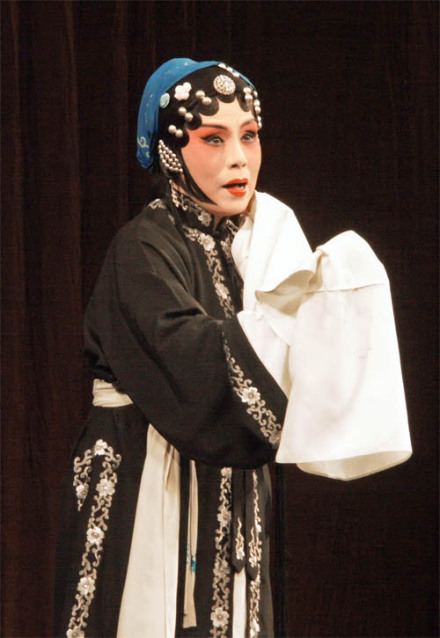 刘萍饰演秦香莲 刘萍饰演秦香莲