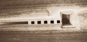 1994年考古发掘时挖开后的北周高祖武皇帝孝陵全景图 1994年考古发掘时挖开后的北周高祖武皇帝孝陵全景图