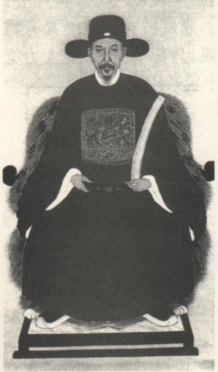 屈大均坐像
屈大均坐像