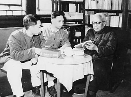 年轻时的汤一介(1952年) 年轻时的汤一介(1952年)