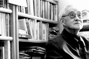 张芝联曾任光华大学教授兼附中校长
张芝联曾任光华大学教授兼附中校长