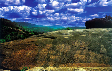 桃花涧将军崖岩画 桃花涧将军崖岩画