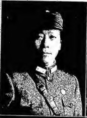 初到西安,杨虎城(右) 初到西安,杨虎城(右)