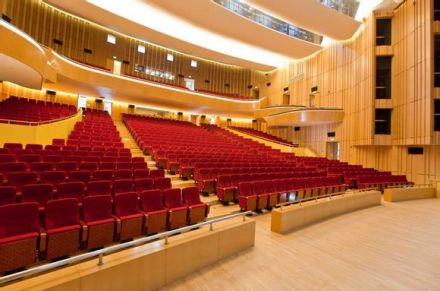 大学会堂 大学会堂