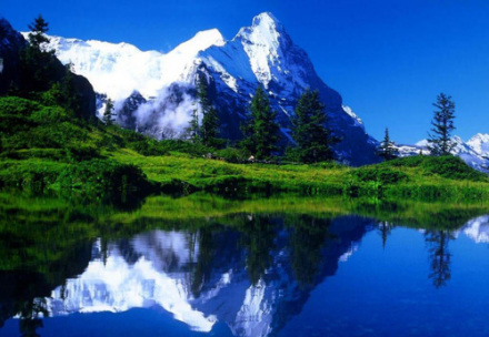 阿尔卑斯山脉
阿尔卑斯山脉