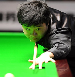 丁俊晖比赛中 丁俊晖比赛中