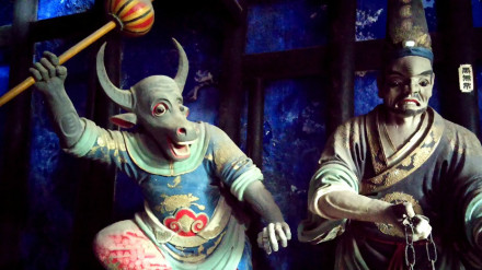 丰都名山鬼城的牛头形象 丰都名山鬼城的牛头形象