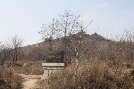 当时与敌争夺老爷庙的制高点
当时与敌争夺老爷庙的制高点