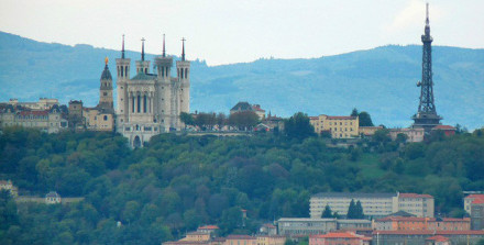 富维耶金属塔 富维耶金属塔