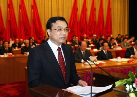 李克强在民进全会上致辞
李克强在民进全会上致辞