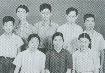 王鲁彦全家福 王鲁彦全家福