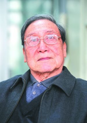 现代著名诗人贺敬之 刘文韬 摄 现代著名诗人贺敬之 刘文韬 摄