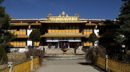 罗布林卡 达旦明久颇章 罗布林卡 达旦明久颇章