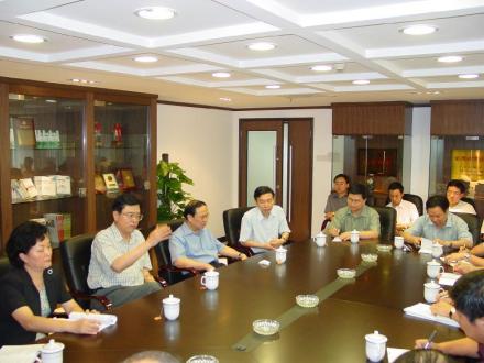 张德江同志考察广东教育出版社 张德江同志考察广东教育出版社