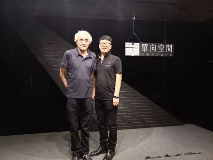 2018年仲夏,和著名诗人芒克合影 2018年仲夏,和著名诗人芒克合影