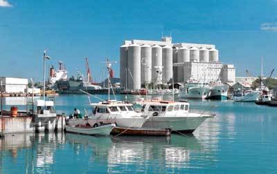 首都路易港市的港区 首都路易港市的港区