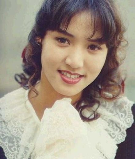 《预先彩排的分手》演唱者:黎瑞恩 《预先彩排的分手》演唱者:黎瑞恩