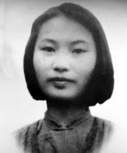 丁佑君烈士遗像
丁佑君烈士遗像