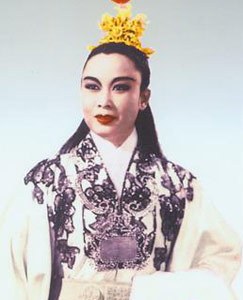 尹桂芳饰演的贾宝玉
尹桂芳饰演的贾宝玉