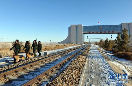 二连浩特国门景区 二连浩特国门景区