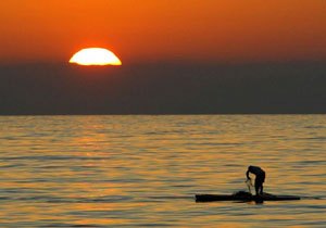 渔民在贝鲁特海边打渔 渔民在贝鲁特海边打渔