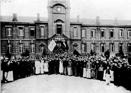 1916年十年校庆纪念会 地点:江湾文治路 1916年十年校庆纪念会 地点:江湾文治路