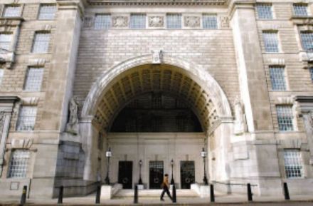 军情五处总部——泰晤士大楼 军情五处总部——泰晤士大楼