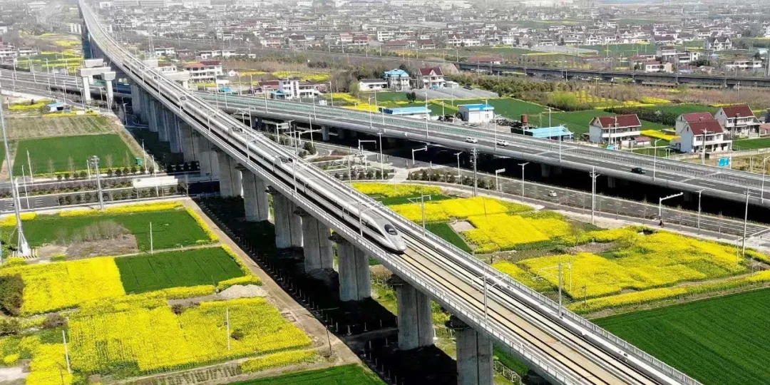 盐通铁路和紫光路高架
