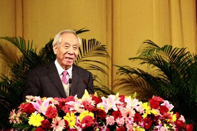 袁行霈在北大中文系百年系庆上讲话