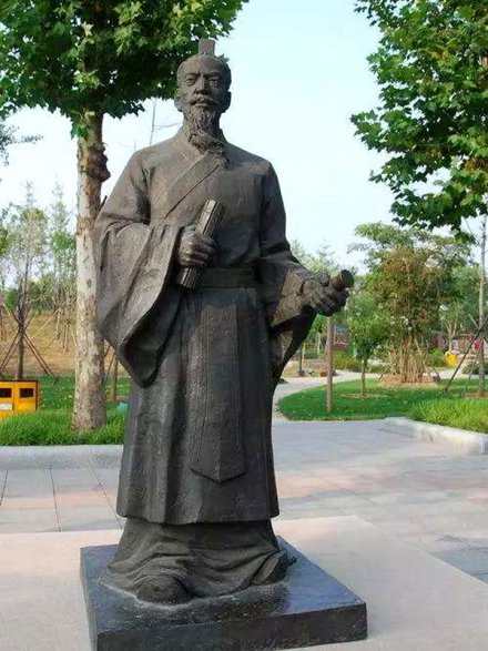 尹吉甫雕像 尹吉甫雕像