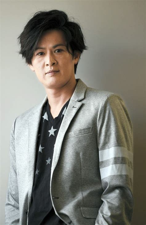 新纳慎也 新纳慎也