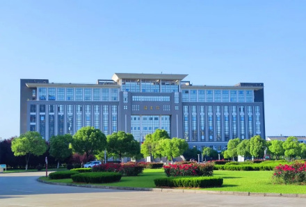 铜陵学院翠湖校区图书馆