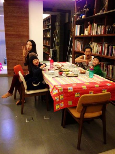 曹格一家 曹格一家