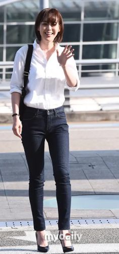 李荷娜（이하나）