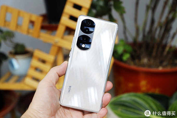 全新换代的荣耀数字系列,荣耀70 Pro给我们带来什么惊喜?