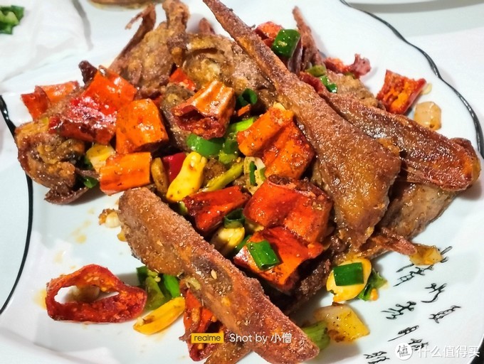 1399起的realme真我Q5值得入手吗?深度体验告诉你答案