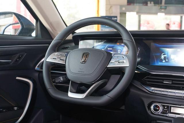 奔腾t77图片及价格(奔腾T77综合解析)(3)