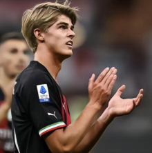 AC米兰时期 AC米兰时期