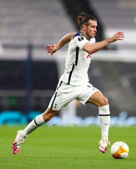 贝尔在比赛中 贝尔在比赛中