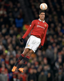 瓦拉内在比赛中 瓦拉内在比赛中