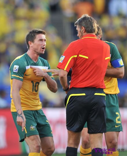 委屈却无奈的科威尔 委屈却无奈的科威尔